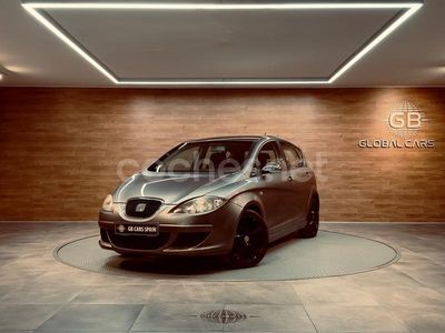 Gris / plata Usado 2005 Seat Altea Monovolumen | 4490 € (Precio justo)