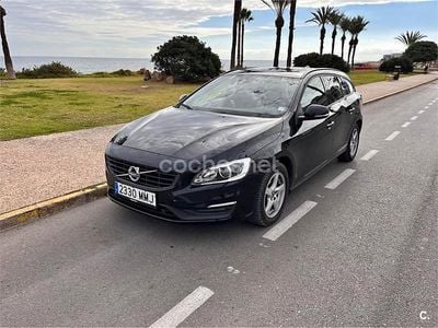 Negro Usado 2015 Volvo V60 Momentum Familiar | 9500 €