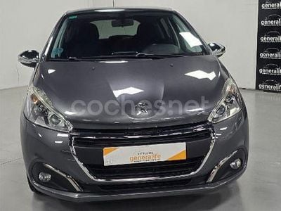 Usado Peugeot 208 Style 75 CV (55 kW) 2017 Gris / plata Utilitario