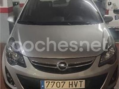 Usado Opel Corsa Selective 100 CV (73 kW) 2014 Gris / plata Berlina