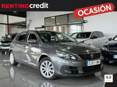Usado Peugeot 308 Style 130 CV (95 kW) 2019 Gris / plata Berlina