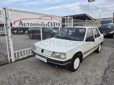 Usado Peugeot 309 65 CV (47 kW) 1992 Blanco Utilitario