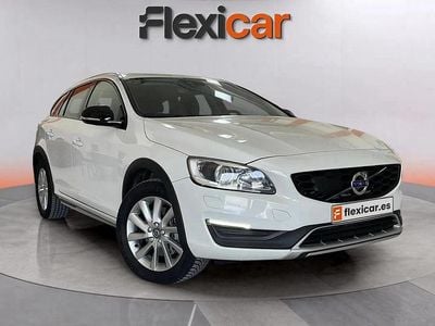 Usado Volvo V60 Momentum 150 CV (110 kW) 2017 Blanco Familiar