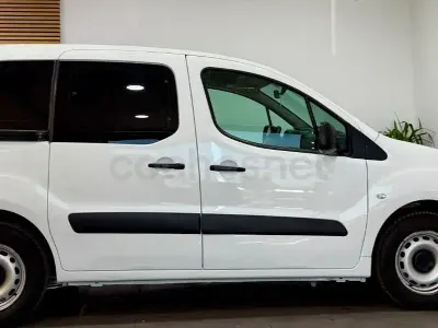 Usado Citroën Berlingo Live 100 CV (73 kW) 2019 Blanco Monovolumen