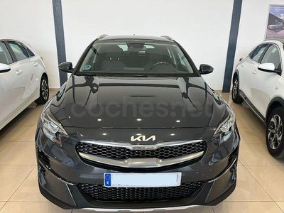 Usado Kia XCeed 120 CV (88 kW) 2022 Negro SUV