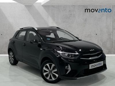 Usado Kia Stonic 84 CV (61 kW) 2023 Negro SUV