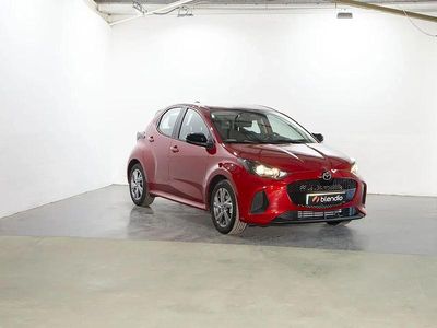 Begagnad Mazda 2 Exclusive-Line 116 HK (85 kW) 2024 Röd Halvkombi