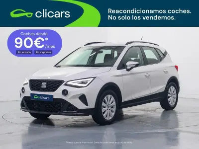 Usado Seat Arona Style 110 CV (80 kW) 2023 Blanco SUV