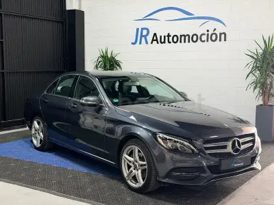 Usado Mercedes C220 Avantgarde 170 CV (125 kW) 2014 Negro Berlina