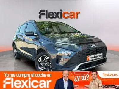 Usado Hyundai Bayon 84 CV (61 kW) 2022 Gris SUV