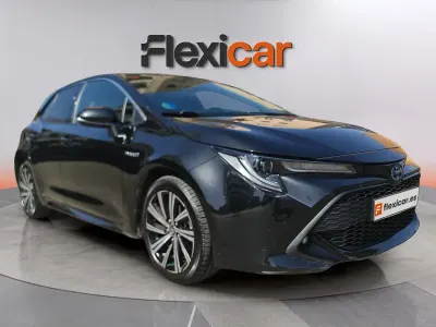 Usado Toyota Corolla Style 122 CV (89 kW) 2021 Negro Berlina
