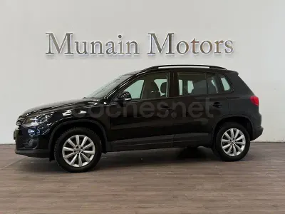 Usado VW Tiguan 140 CV (102 kW) 2012 Negro SUV