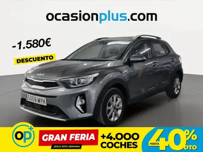 Usado Kia Stonic 79 CV (58 kW) 2025 Gris SUV
