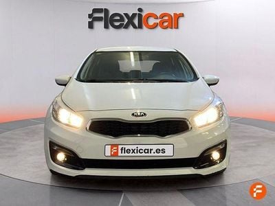 Usado Kia Ceed 100 CV (73 kW) 2016 Blanco Utilitario