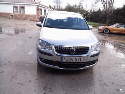 Usado VW Touran Edition 105 CV (77 kW) 2010 Gris / plata Monovolumen