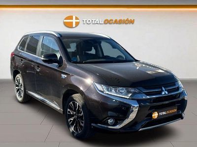 Usado Mitsubishi Outlander P-HEV 203 CV (149 kW) 2017 Negro