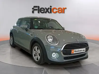 Usado Mini ONE 102 CV (75 kW) 2020 Gris Utilitario