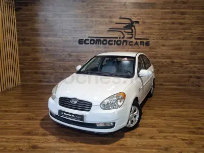 Usado Hyundai Accent GLS 110 CV (80 kW) 2008 Blanco Berlina