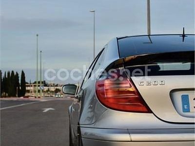 Mercedes C200