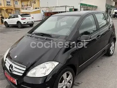 Begagnad Mercedes A200