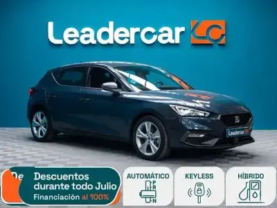 Usado Seat Leon FR 110 CV (80 kW) 2024 Gris / plata Berlina