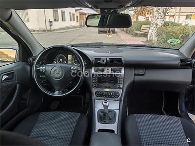 Usado Mercedes C180 Sport Edition 143 CV (105 kW) 2006 Azul Berlina