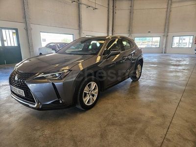 Usado Lexus UX Business Edition 184 CV (135 kW) 2021 Gris / plata SUV