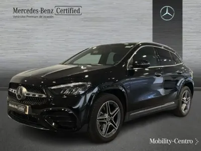 Usado Mercedes GLA250 163 CV (119 kW) 2025 Negro cosmos SUV