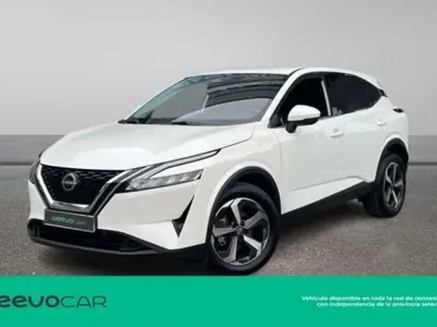 Begagnad Nissan Qashqai N-Connecta 140 HK (102 kW) 2024 Vit SUV