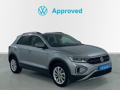 Usado VW T-Roc Life 150 CV (110 kW) 2024 Gris SUV