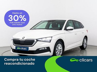 Usado Skoda Scala Selection 116 CV (85 kW) 2023 Blanco Utilitario