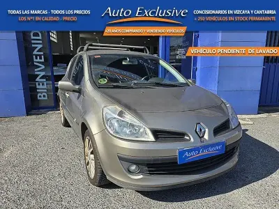 Usado Renault Clio II Dynamique 105 CV (77 kW) 2008 Beige Berlina