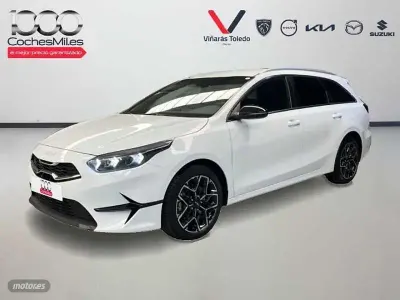 Usado Kia Ceed Sportswagon Style 100 CV (73 kW) 2025 Blanco Familiar