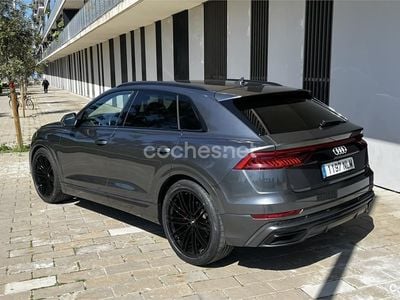 Usado Audi Q8 286 CV (210 kW) 2019 Gris / plata SUV