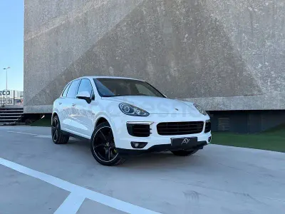 Usado Porsche Cayenne S E-Hybrid 416 CV (305 kW) 2015 Blanco SUV