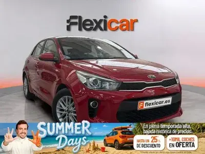 Usado Kia Rio 84 CV (61 kW) 2019 Rojo