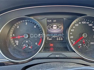 Gris / plata Usado 2018 VW Passat Edition Berlina | 17.500 € (Precio justo)