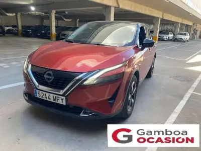 Usado Nissan Qashqai N-Connecta 192 CV (141 kW) 2023 Rojo SUV