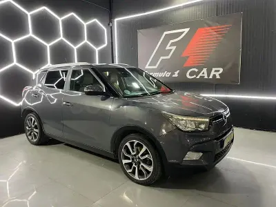 Usado SsangYong Tivoli 115 CV (84 kW) 2015 Azul SUV