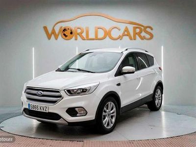 Usado Ford Kuga Trend+ 120 HP (88 kW) 2019 Branco SUV