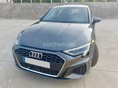 Usado Audi A3 S-Line 150 CV (110 kW) 2022 Gris / plata Berlina