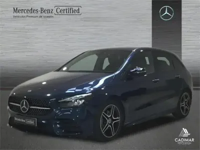 Usado Mercedes B200 AMG line 150 CV (110 kW) 2020 Azul denim Utilitario