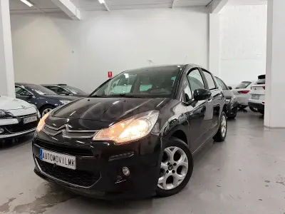 Usado Citroën C3 Exclusive 99 CV (72 kW) 2015 Negro Berlina