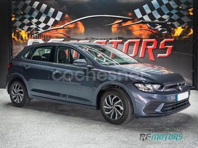 Gris / plata Usado 2021 VW Polo Life Berlina | 18.900 € (Caro)