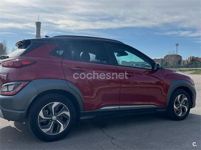 Usado Hyundai Kona 141 CV (103 kW) 2022 Granate SUV