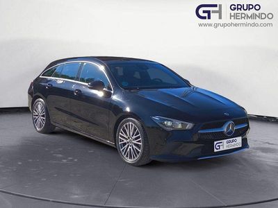 Usado Mercedes CLA200 Shooting Brake Advantage 150 CV (110 kW) 2021 Negro Familiar