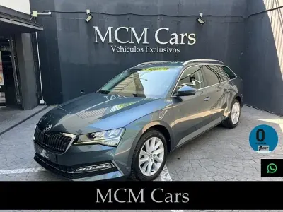 Usado Skoda Superb Style 218 CV (160 kW) 2020 Gris Familiar