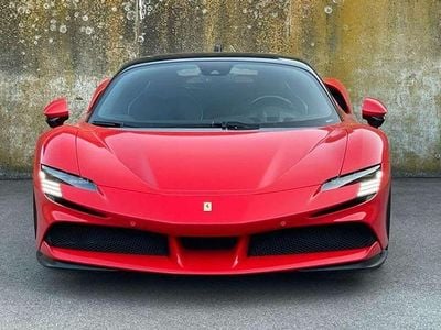 Usado Ferrari SF90 999 CV (734 kW) 2025 Rojo Coupe