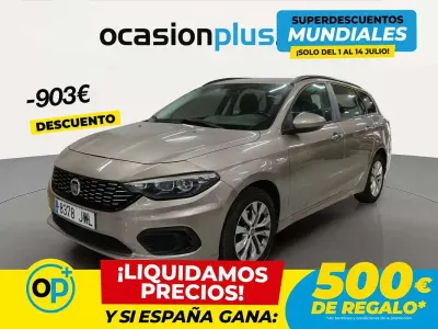 Usado Fiat Tipo Easy 95 CV (69 kW) 2017 Beige Familiar