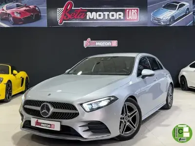 Usado Mercedes A180 116 CV (85 kW) 2019 Gris Berlina
